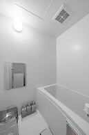 SILK COURT 402