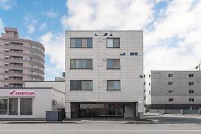 SILK COURT 402