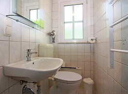 Ferienhaus mit Kamin am Achterwasser in Lutow