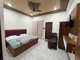Ganga Royal Guest House