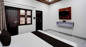 Ganga Royal Guest House