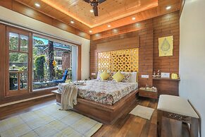 ELIVAAS Aaram Bagh 4 BHK Escape
