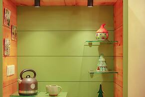 ELIVAAS Aaram Bagh 4 BHK Escape