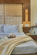 ELIVAAS Aaram Bagh 4 BHK Escape