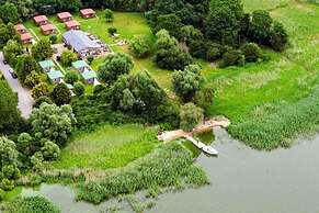 Ferienhaus mit Kamin am Achterwasser in Lutow