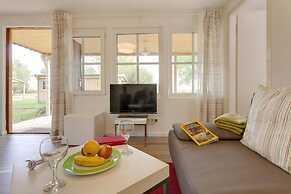 Ferienhaus mit Kamin am Achterwasser in Lutow