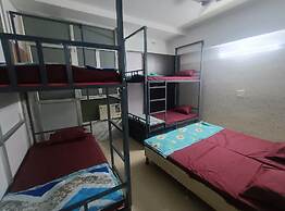 Vrindavan Bunk Hostel by Shiva - 5min Walk from Prem Mandir