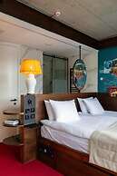 FEST hotel. Rynok Square