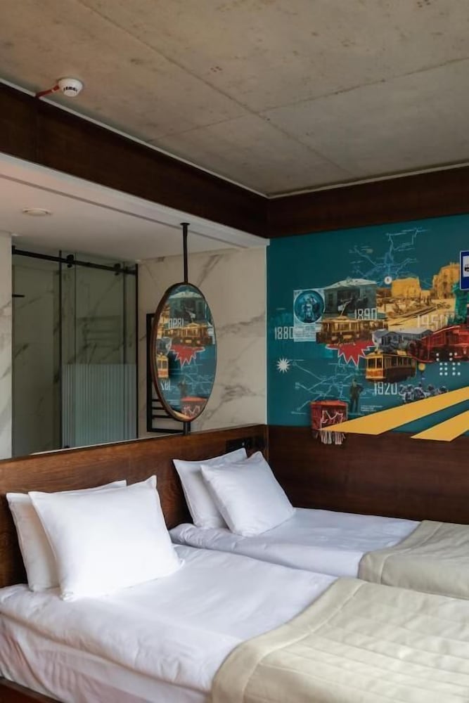 FEST hotel. Rynok Square