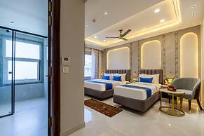 Anu Plaza-5Mins from Connaught Place