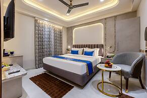 Anu Plaza-5Mins from Connaught Place