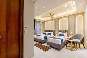 Anu Plaza-5Mins from Connaught Place