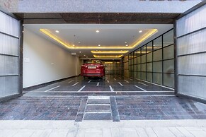 Anu Plaza-5Mins from Connaught Place