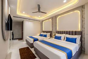 Anu Plaza-5Mins from Connaught Place