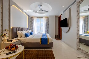 Anu Plaza-5Mins from Connaught Place