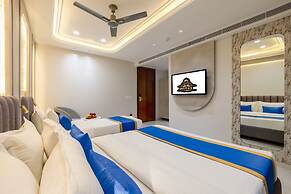 Anu Plaza-5Mins from Connaught Place