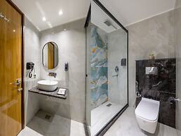 Anu Plaza-5Mins from Connaught Place