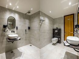 Anu Plaza-5Mins from Connaught Place