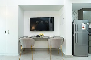 PVH - Studio BR - Near Miracle Garden