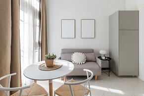Light-filled Flat by Wonderful Italy