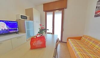 Practical Flat Near the Beach and Main Shops