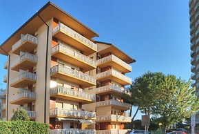 Practical Flat Near the Beach and Main Shops