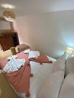 Luxurious 5-bedroom Apartment in Marrakesh With Full Accessibility
