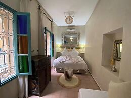 Luxurious 5-bedroom Apartment in Marrakesh With Full Accessibility