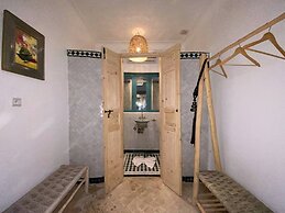 Luxurious 5-bedroom Apartment in Marrakesh With Full Accessibility
