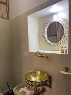 Luxurious 5-bedroom Apartment in Marrakesh With Full Accessibility
