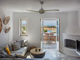 Seaside Paros Ambelas Villa 1