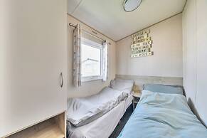 Sleeps 8 - Communal Spa Access - Parking