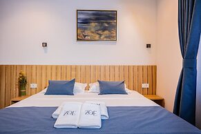 Zoe Hotel