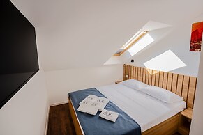 Zoe Hotel