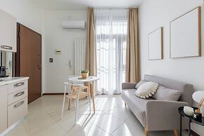 Light-Filled Flat by Wonderful Italy