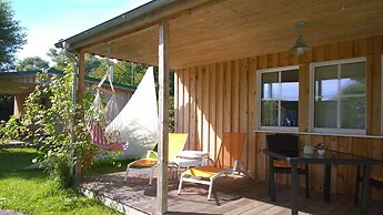 Ferienhaus mit Kamin am Achterwasser in Lutow