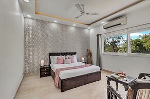 Alaya Stays Ratikara Ullaas 2BHK Pool