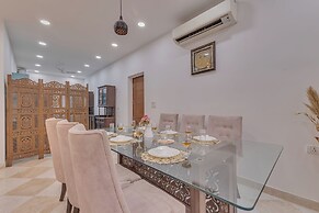 Alaya Stays Ratikara Ullaas 2BHK Pool