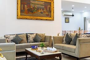 Alaya Stays Ratikara Ullaas 2BHK Pool