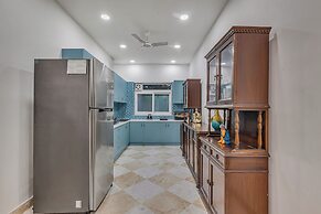 Alaya Stays Ratikara Ullaas 2BHK Pool