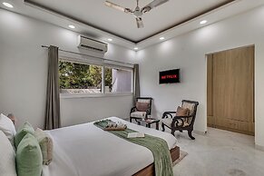 Alaya Stays Ratikara Ullaas 2BHK Pool