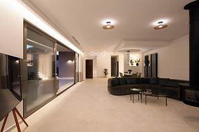 Villa Neratzia - Luxury Escape
