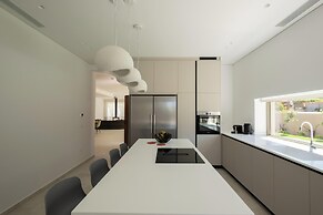 Villa Neratzia - Luxury Escape