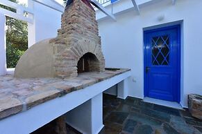 Limnionas Bay Hotel