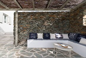 Pearl and Salt Kythnos