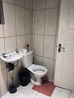UNCLE CHARLES GUESTHOUSE
