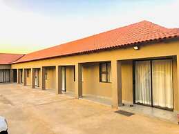 UNCLE CHARLES GUESTHOUSE