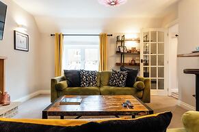 Gorgeous 2 Bedroom Home in Cirencester
