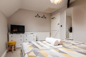 Gorgeous 2 Bedroom Home in Cirencester