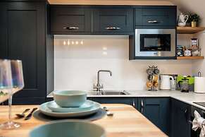 Gorgeous 2 Bedroom Home in Cirencester